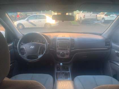 JASTIN:EN VENTA UN EXCELENTE VEHÍCULO TODOTERRENO DE MARCA HYUNDAI SANTA FE
