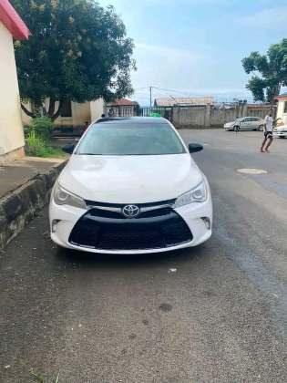 JASTIN:EN VENTA UN EXCELENTE VEHÍCULO TURISMO DE MARCA TOYOTA CAMRY