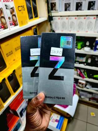 Samsung galaxy Z flip 3